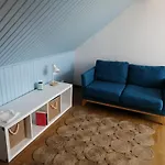 Le De La - Maison Avec Garage