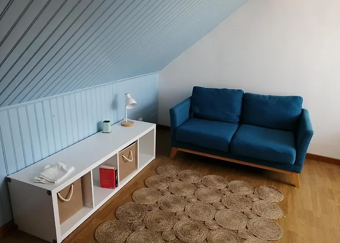 Le De La - Maison Avec Garage